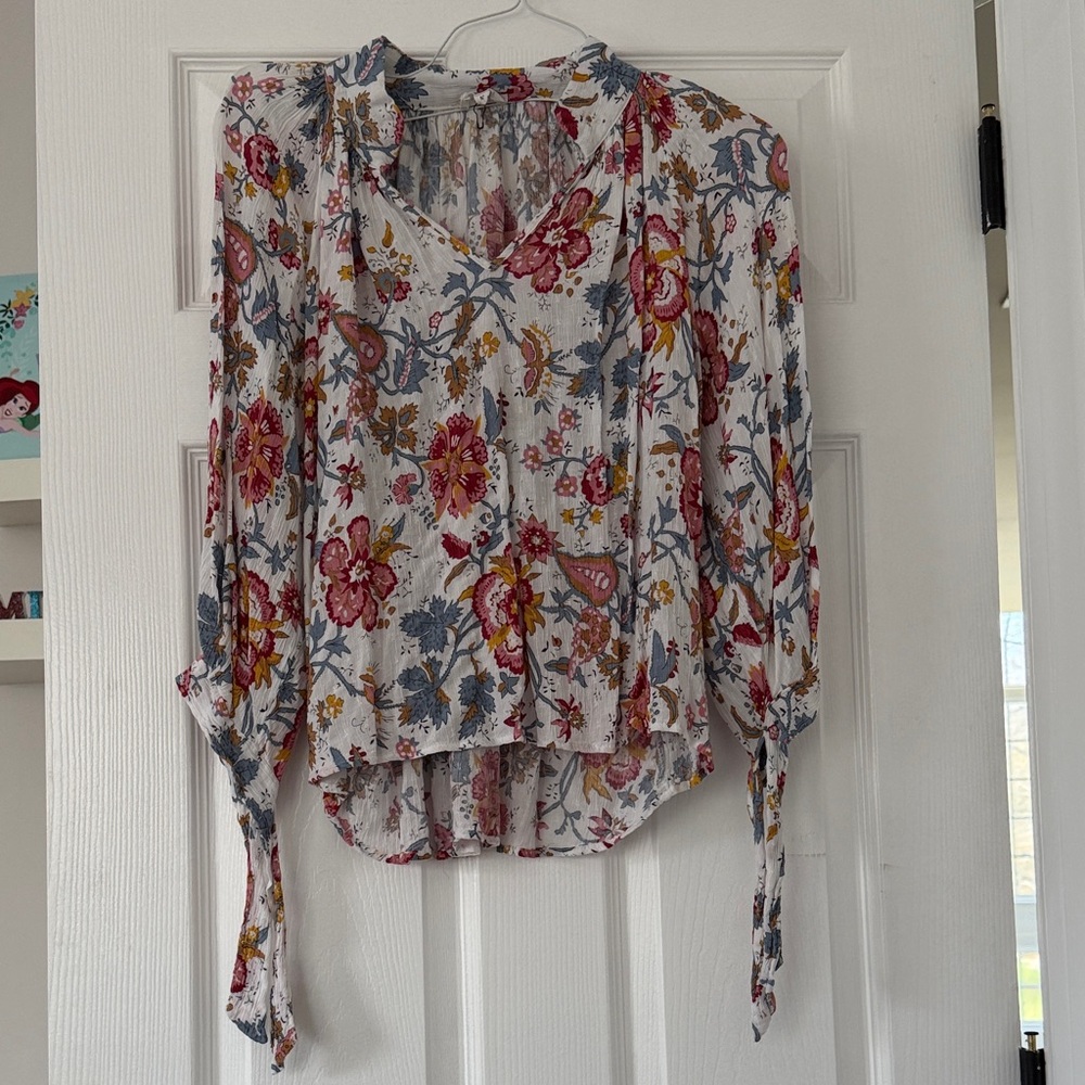 Nicole Miller Floral V-Neck Long Sleeve Blouse - White Multicolor